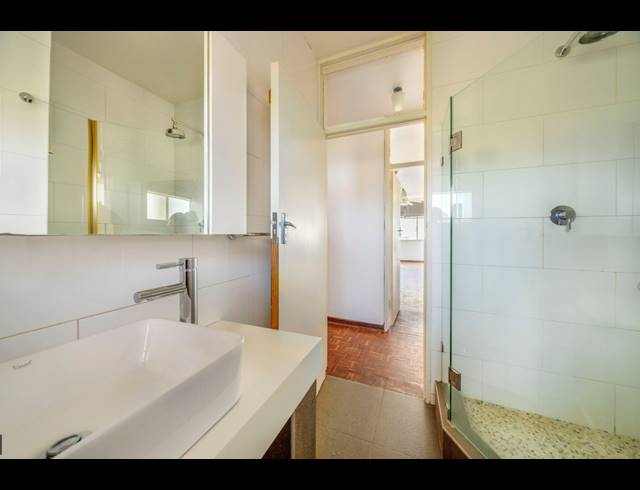 1.5 BEDROOM APARTMENT TO LET IN BEDFORD GARDENS